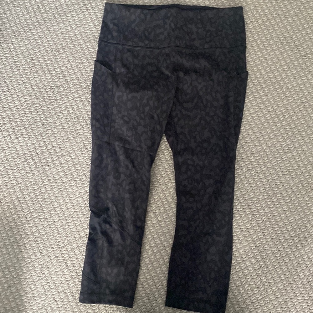 Lululemon leggings, size 8.